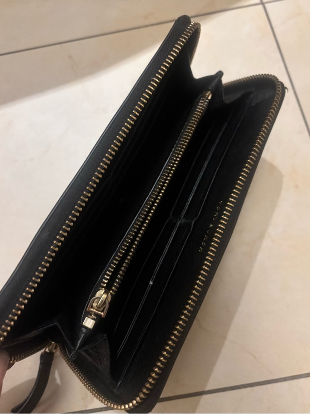 Tory Burch Black Leather Zip-Around Wallet with Gold Hardware - Picture 4 of 5